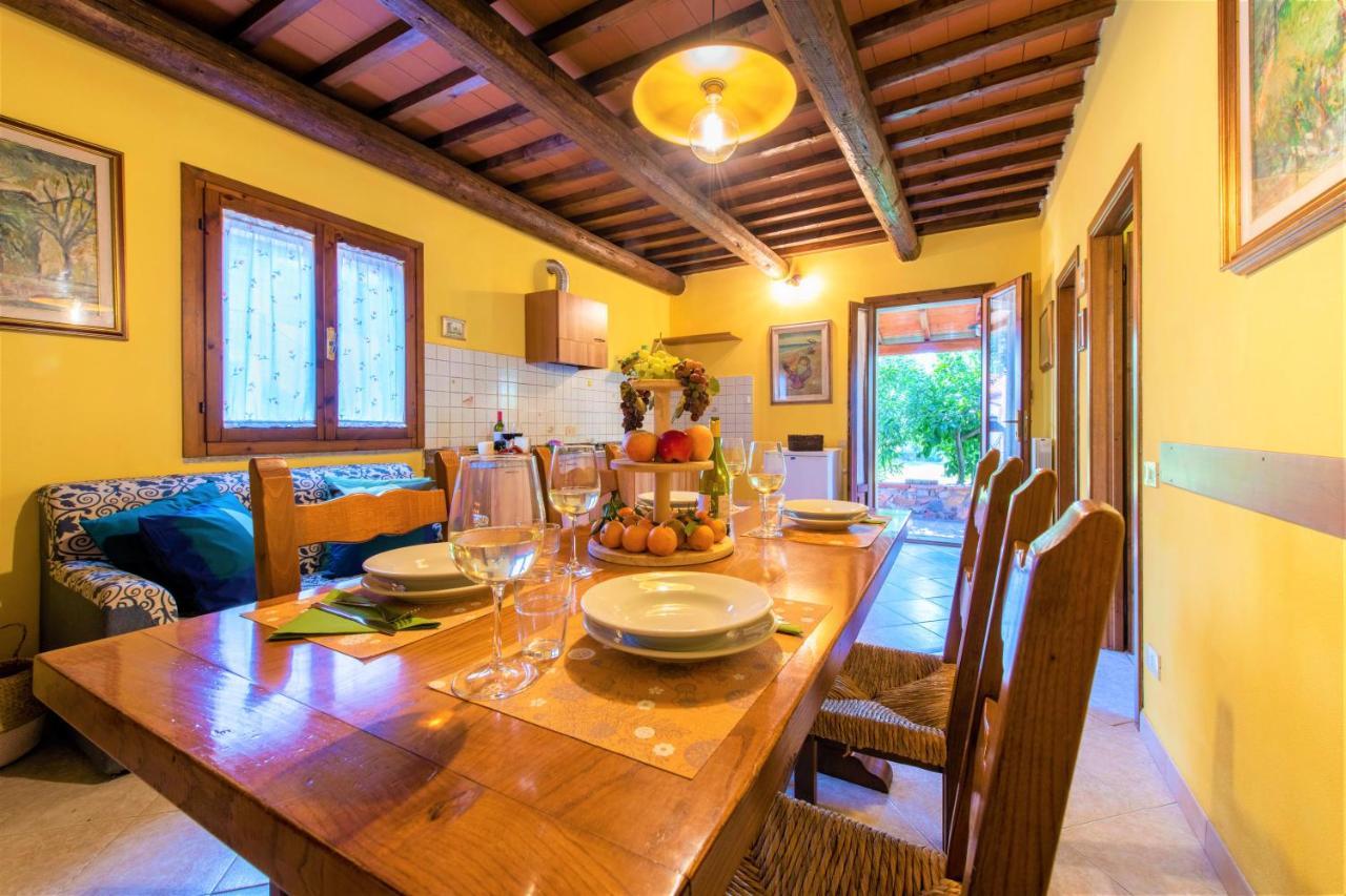 Hostly - Country House Donoratico - Only For Families Extérieur photo