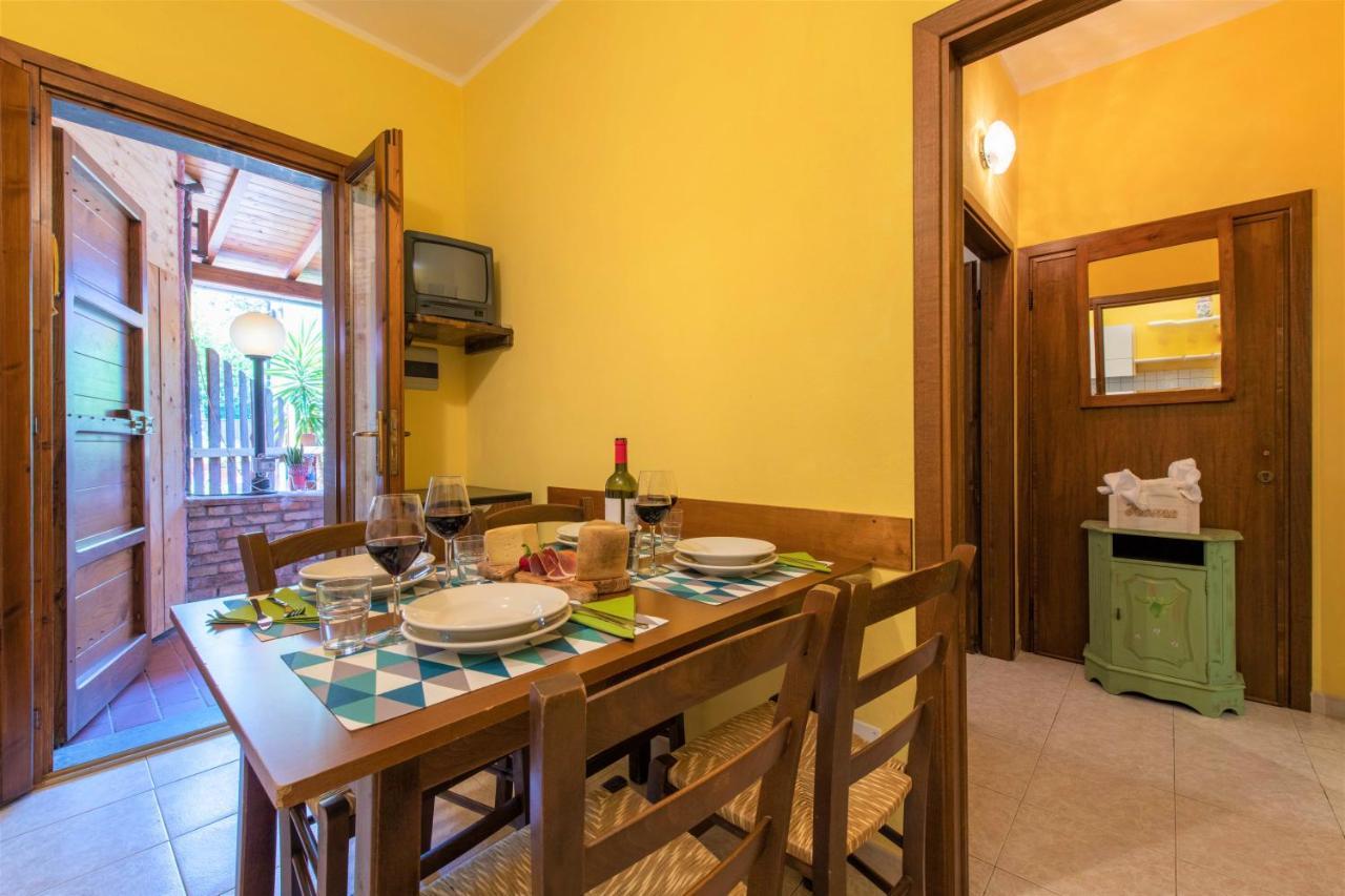 Hostly - Country House Donoratico - Only For Families Extérieur photo