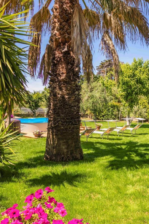 Hostly - Country House Donoratico - Only For Families Extérieur photo